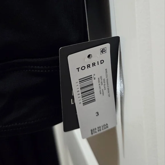 NWT Torrid Wireless Triangle Bikini Top Black - Picture 6 of 9